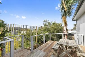 Gallery image of Seabreeze Central Lorne - BYO Linen in Lorne