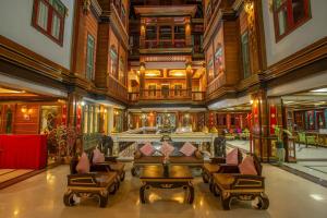 Posezení v ubytování Ayodhaya Palace Beach Resort - SHA Plus certified
