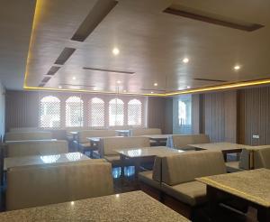 Hotel Rajwada palace的休息区