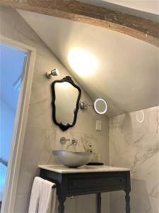 Φωτογραφία από το άλμπουμ του De Os en het Paard σε Deil