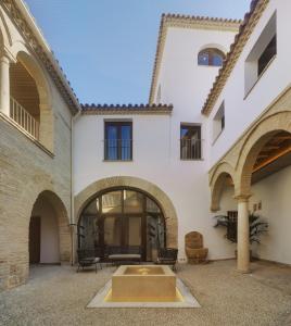 Η πρόσοψη ή η είσοδος του Apartamentos Los Patios del Pañuelo