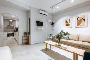 Kuchnia lub aneks kuchenny w obiekcie Guadalquivir Terrace Suite Apartments