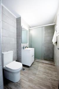 A bathroom at Maria Studios & Apartments