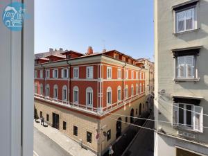 Budova, v ktorej sa apartmán nachádza