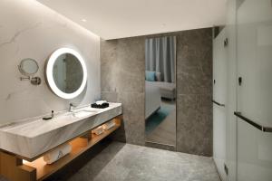 Vannituba majutusasutuses Shenzhen Grand Skylight Garden Hotel
