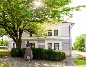 Budova, v ktorej sa apartmán nachádza