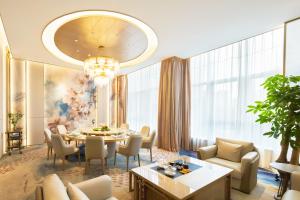 Istumisnurk majutusasutuses Shenzhen Grand Skylight Garden Hotel