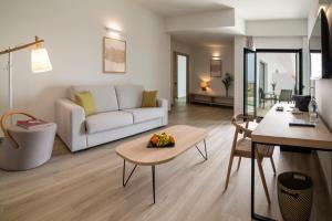 Гостиная зона в Cabogata Beach Hotel