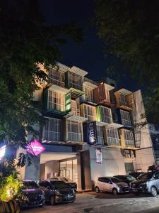 Bangunan di mana terletaknya hotel