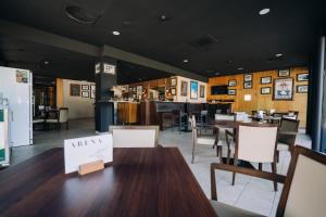 Kuhinja oz. manjša kuhinja v nastanitvi Hotel Arena Maribor