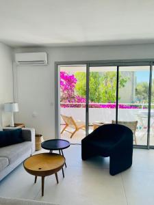 Posedenie v ubytovaní LA MAUVIERE - 75m2 - 4pers - Parking - Wifi