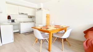 Kuchyňa alebo kuchynka v ubytovaní VACAY Apartamento Calme, en Costa Brava L'Escala