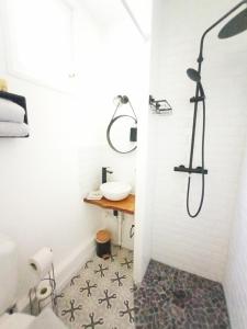Kúpeľňa v ubytovaní Havre de paix coeur de Vichy