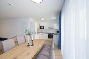 Kuchnia lub aneks kuchenny w obiekcie Yourapartment Theresien