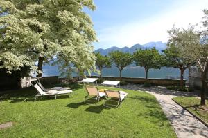 Naturlandskabet i nærheden af villaen