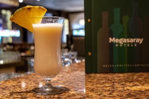 Bebidas em Megasaray Westbeach Antalya