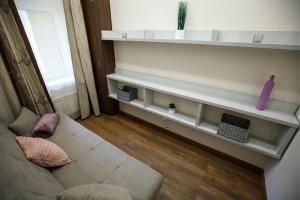 A seating area at A37 Awesome Apartments