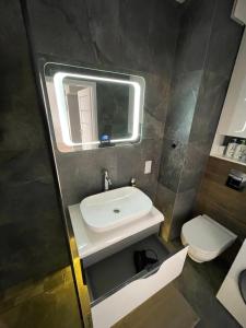 Kúpeľňa v ubytovaní Nowy apartament w okolicach centrum