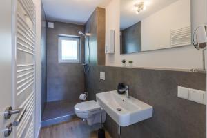Koupelna v ubytování Glück Auf Appartements Schleiermacherstraße Duisburg