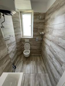Foto Tiranas asuva majutusasutuse New Bazaar Rooms galeriist