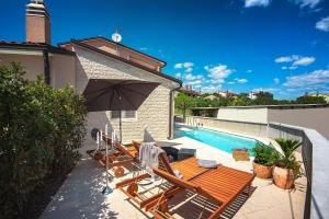 Bazén v ubytovaní Vila Una with private pool near Rovinj - open 2022 alebo v jeho blízkosti