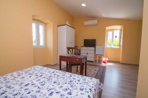 Postel nebo postele na pokoji v ubytování Luisa S2 room B