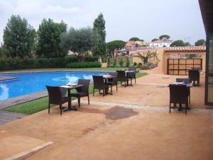 Bazén v ubytovaní Hostalet de Begur - Adults Only alebo v jeho blízkosti