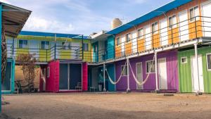 Το κτήριο όπου στεγάζεται  το hostel