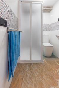 Kúpeľňa v ubytovaní APARTAMENTO VINTAGE EN EL CENTRO DE MÁLAGA