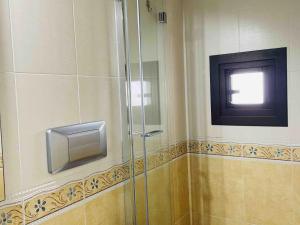 Kúpeľňa v ubytovaní Apartamento ALAZUL Campillo + 15 fotografií