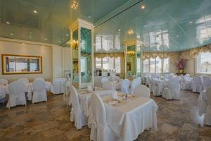 Restaurace v ubytování Hotel Des Nations - Vintage Hotel sul mare