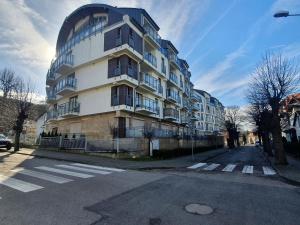 Budova, v ktorej sa apartmán nachádza