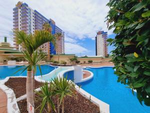 Bazén v ubytování Tenerife Beach Apartment Adeje nebo v jeho okolí