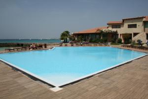 Piscina en o cerca de Porto Antigo Beach Front Studio