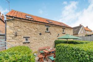 Gallery image of Upstairs Downstairs Cottage in Snainton