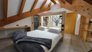 Postel nebo postele na pokoji v ubytování Hotel Canada