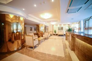 Posezení v ubytování Visak Hotel + 35 fotografií