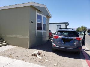 Το κτήριο όπου στεγάζεται  η παραθεριστική κατοικία +4 φωτογραφίες