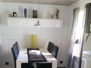 Imagen de la galería de Holiday home SÖLVESBORG XVI, en Sölvesborg