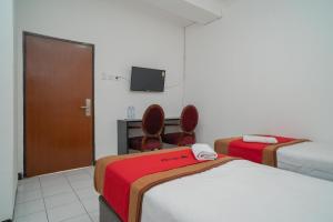 Imagen de la galería de RedDoorz @ Glodok, en Yakarta 27 fotos más