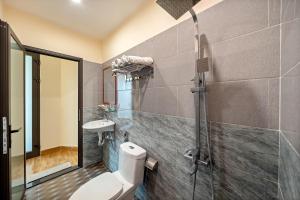 Koupelna v ubytování Nam Hội Homestay