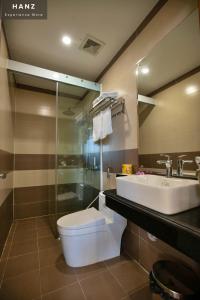 Koupelna v ubytování Noi Bai Boutique Hotel