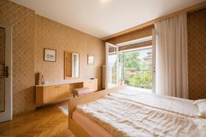 Gallery image of Ljubljana C17 - 5 Bedroom Private House with a Garden in Ljubljana
