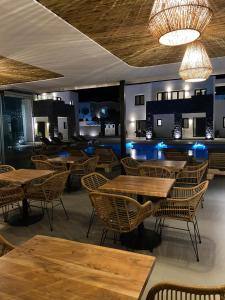 Χώρος καθιστικού στο Onyx Hotel & Suites