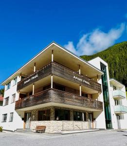 Nespecifikovaný výhled na hory nebo výhled na hory při pohledu z apartmánu