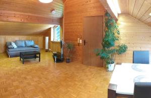 Galeriebild der Unterkunft 2-Zimmer DG-Apartment mit eigener Sauna in Oberhaching