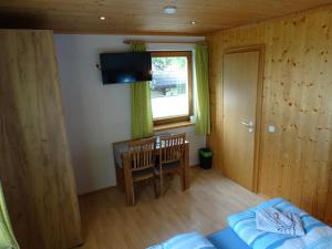 Postel nebo postele na pokoji v ubytování Gästehaus Posch