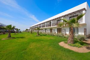 Zahrada ubytování Melia Llana Beach Resort & Spa - Adults Only - All Inclusive