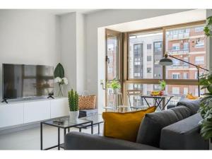 A television and/or entertainment centre at Lovely loft close Cuzco Sor Angela