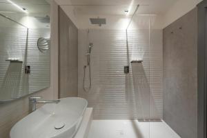 Phòng tắm tại GombitHotel